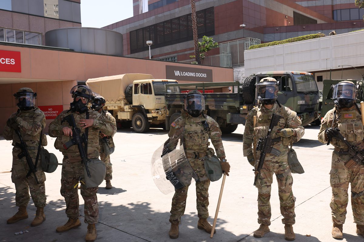 可以继续说说Army Materiel Command吗具体职责工作流程等