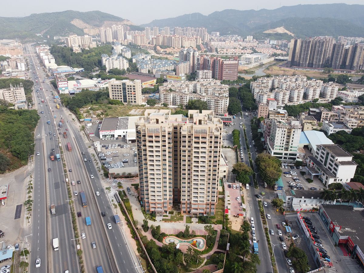 请问东莞樟木头有姓徐的法人代表作表链吗回答并拓展。