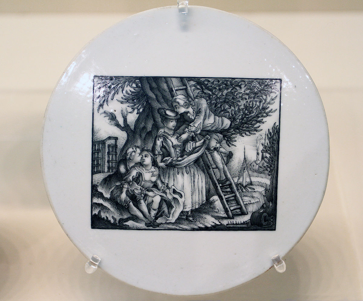 江西陶瓷工艺美术职业技术学院服装与服饰设计专业就业前景分析