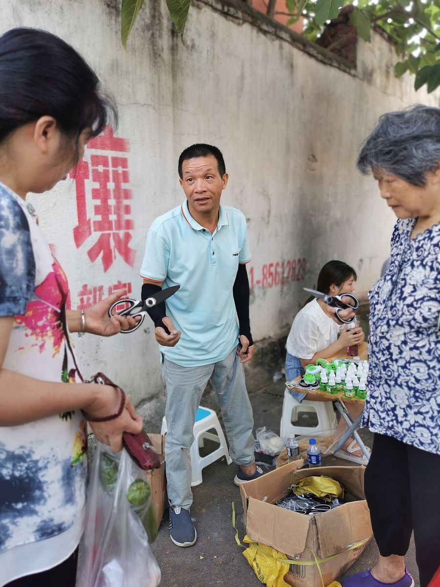 我国服装工业有哪些销售模式回答+拓展。