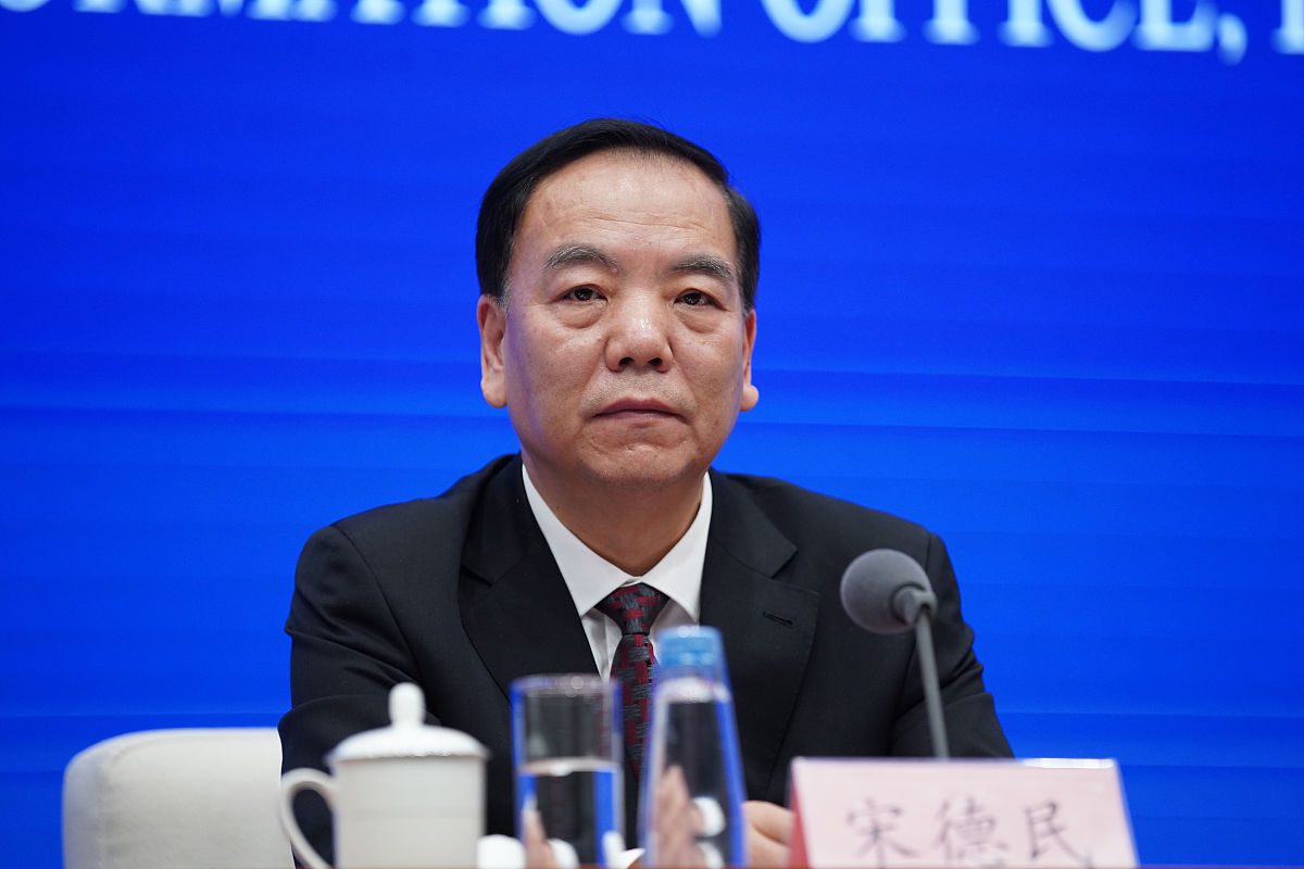 增强青少年体质的模拟政协提案：如何应对体质下降趋势