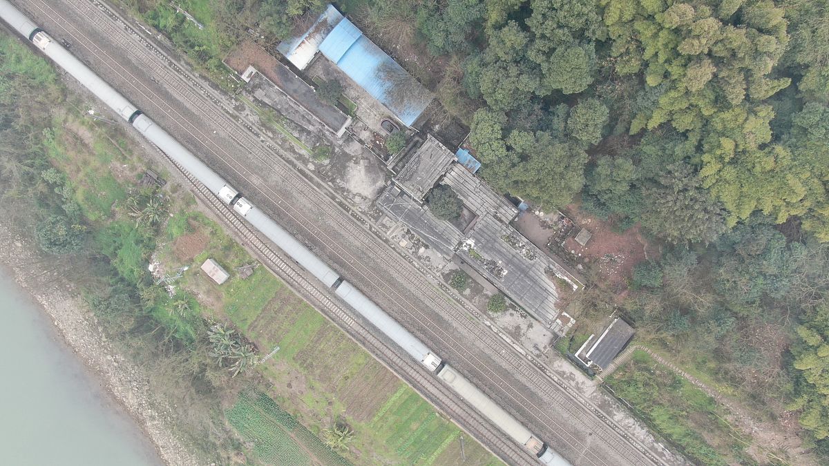 川渝特高压潼南至铜梁线路经过的村庄和城镇