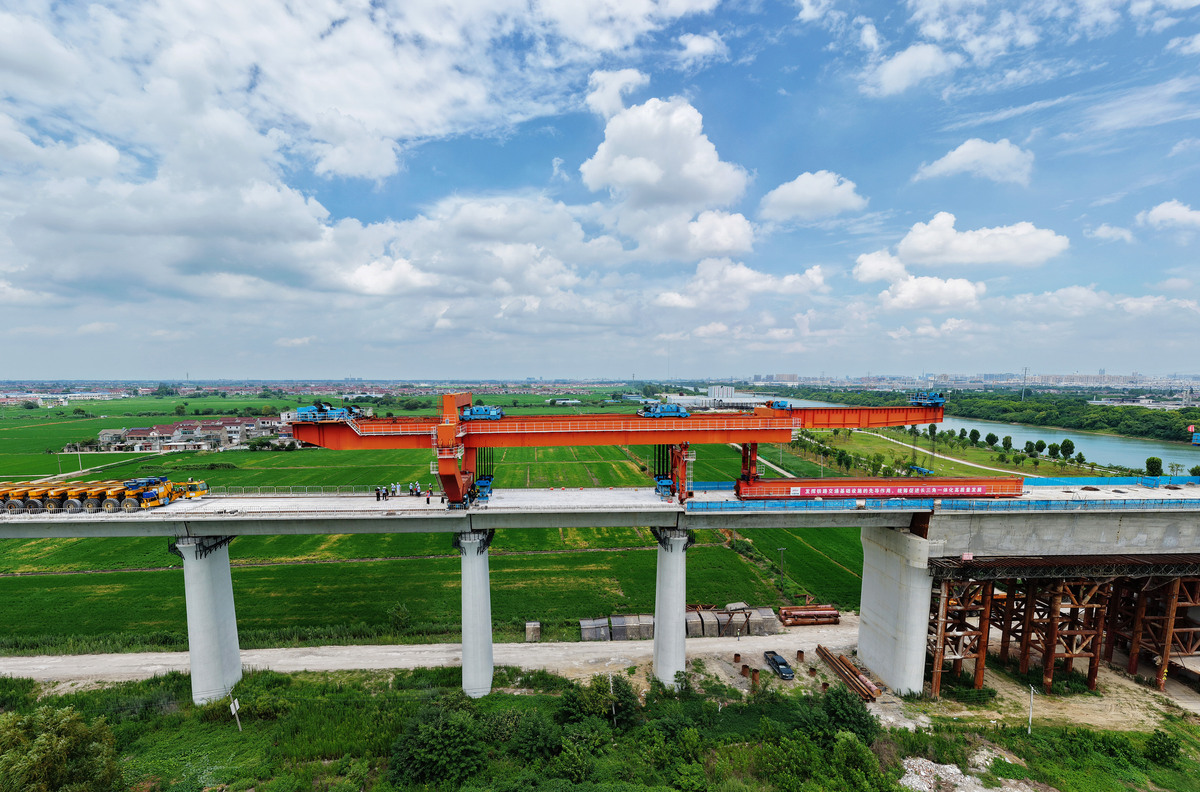 针对居民全面铺开的工作，体现其广泛性和基础性，可比喻为什么工程