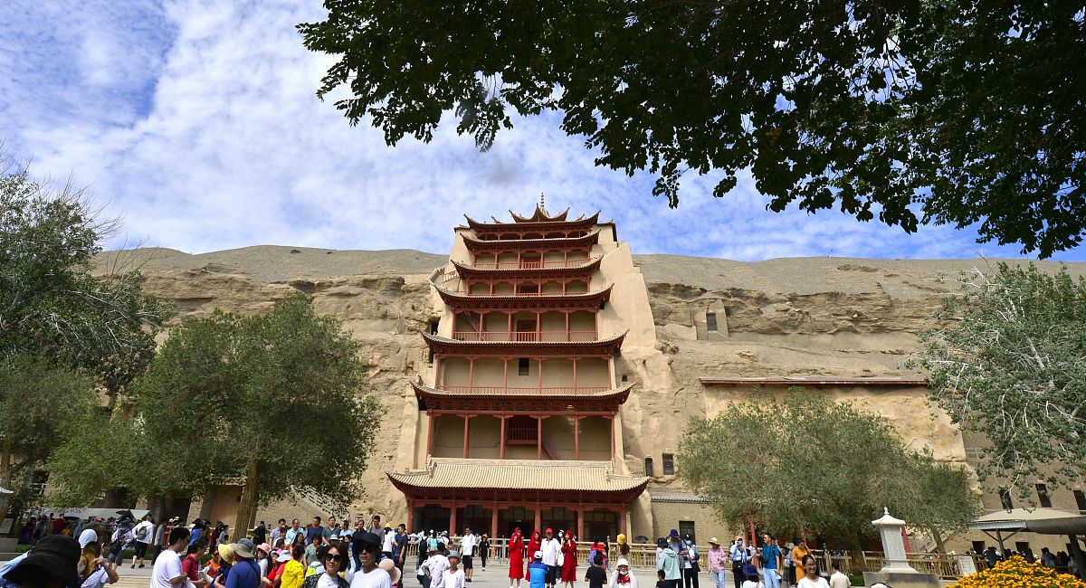西部旅游开发史：2000年前的先驱 | 揭秘‘西部大开发’战略对旅游业的推动