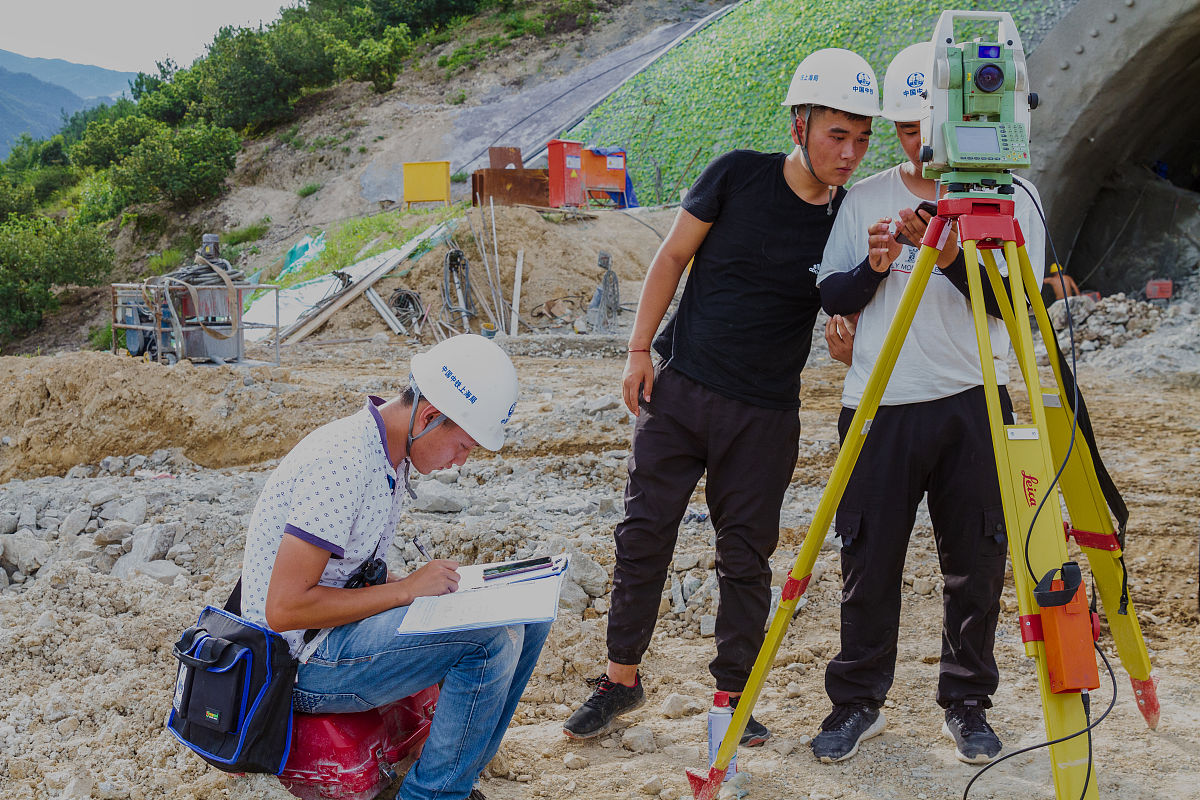 沉降观测方向的选择：优化方案与实践