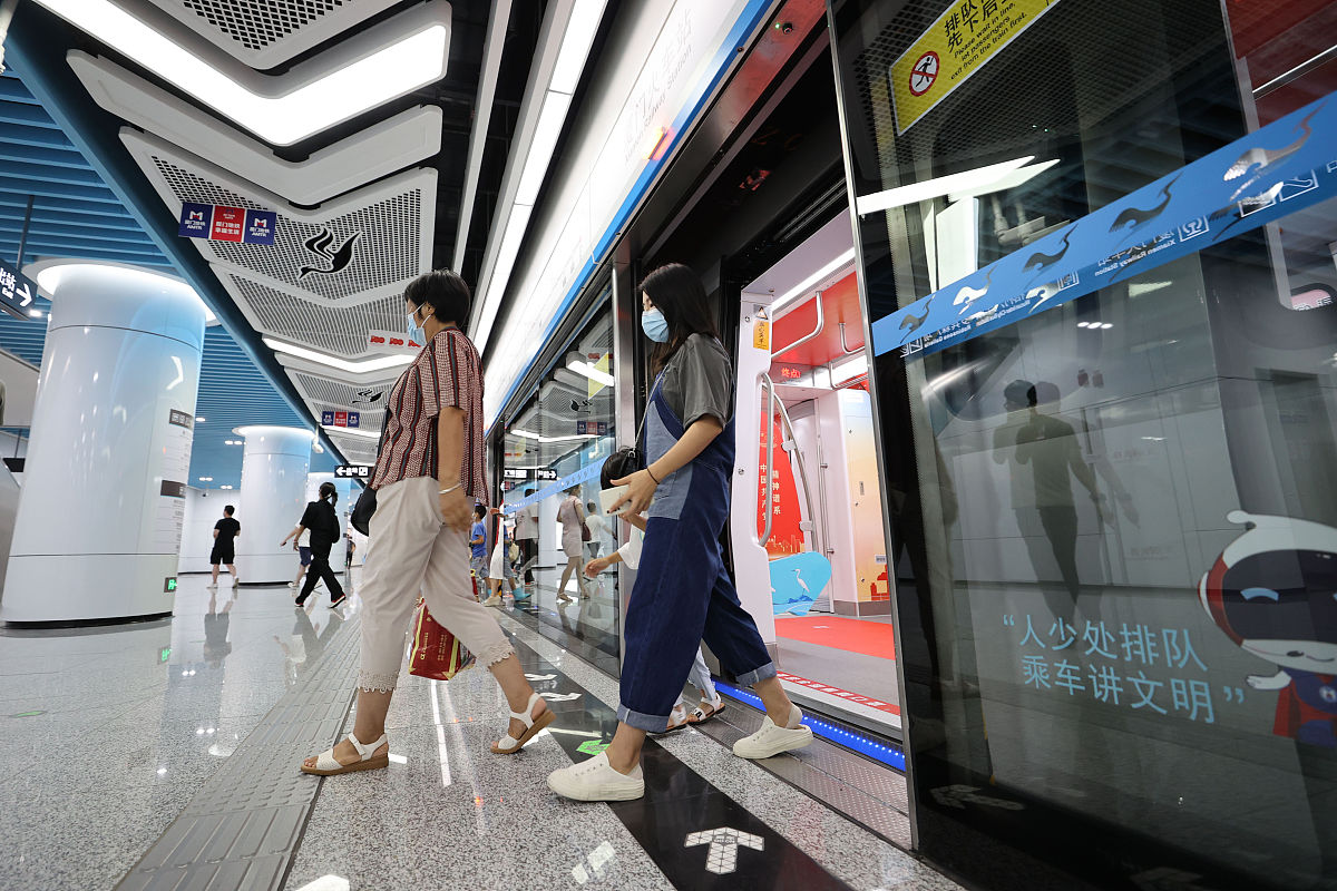 地铁模拟车站：虚拟现实技术打造逼真乘车体验