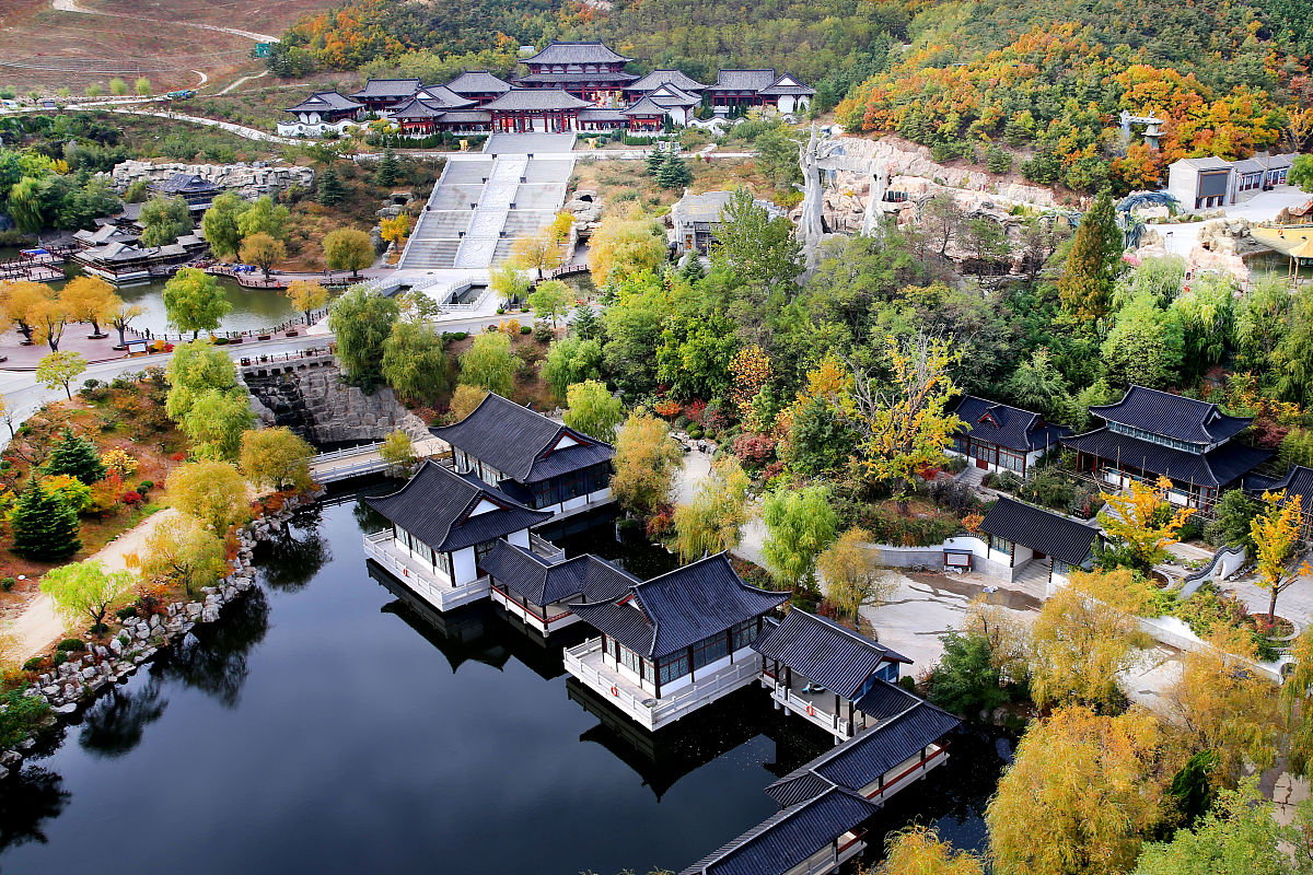 与西镇吴山有关的优秀传统文化、文旅开发、饮食文化等方面的研究。帮我选择一个题目