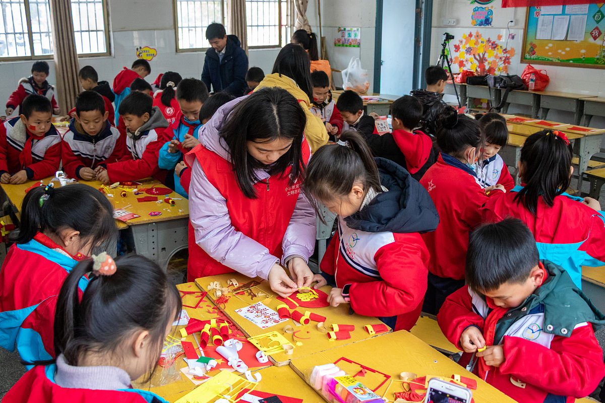 我的志愿服务故事：点亮希望，收获成长