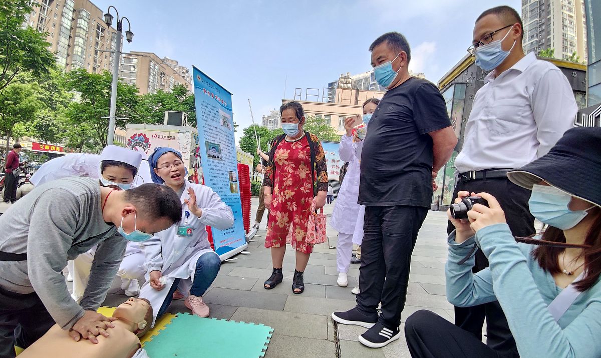 力行不辍是什么意思_词语力行不辍的意思