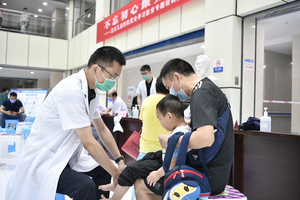 你是一名医学生请写一篇眼科见习心得体会