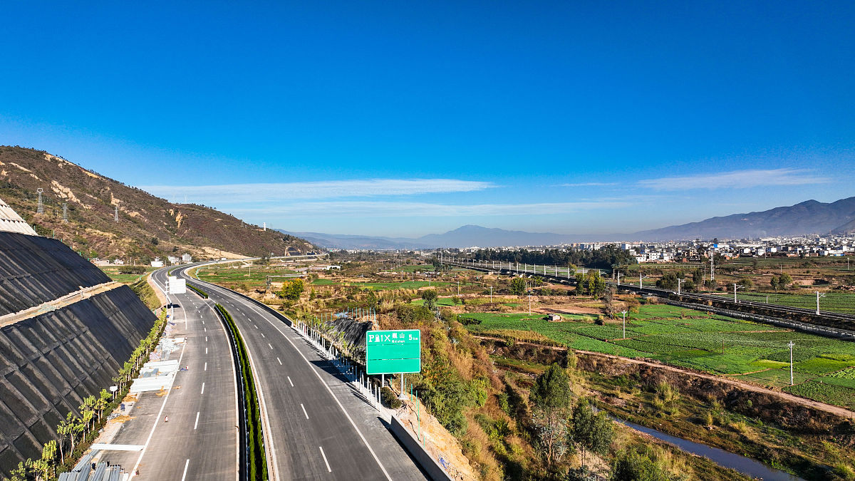 集团信息中心成功举办合同和印章管控研讨会，探索高效管理新模式