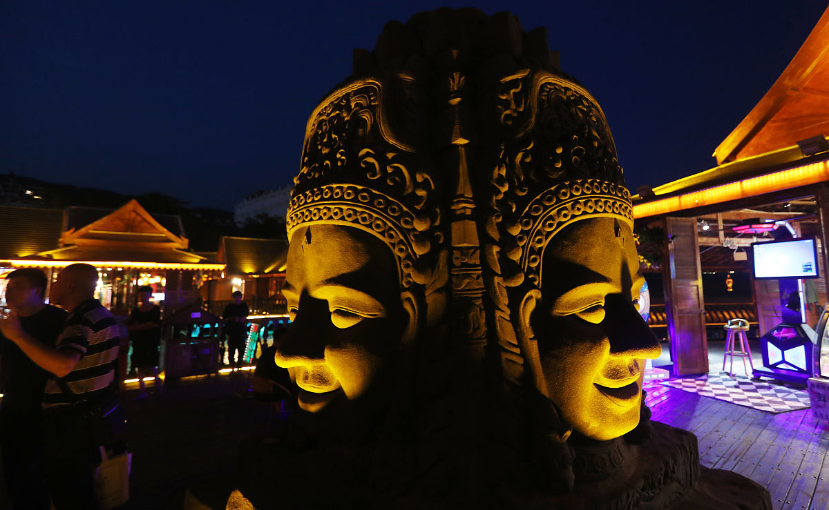 西双版纳州财贸学校怎么样？