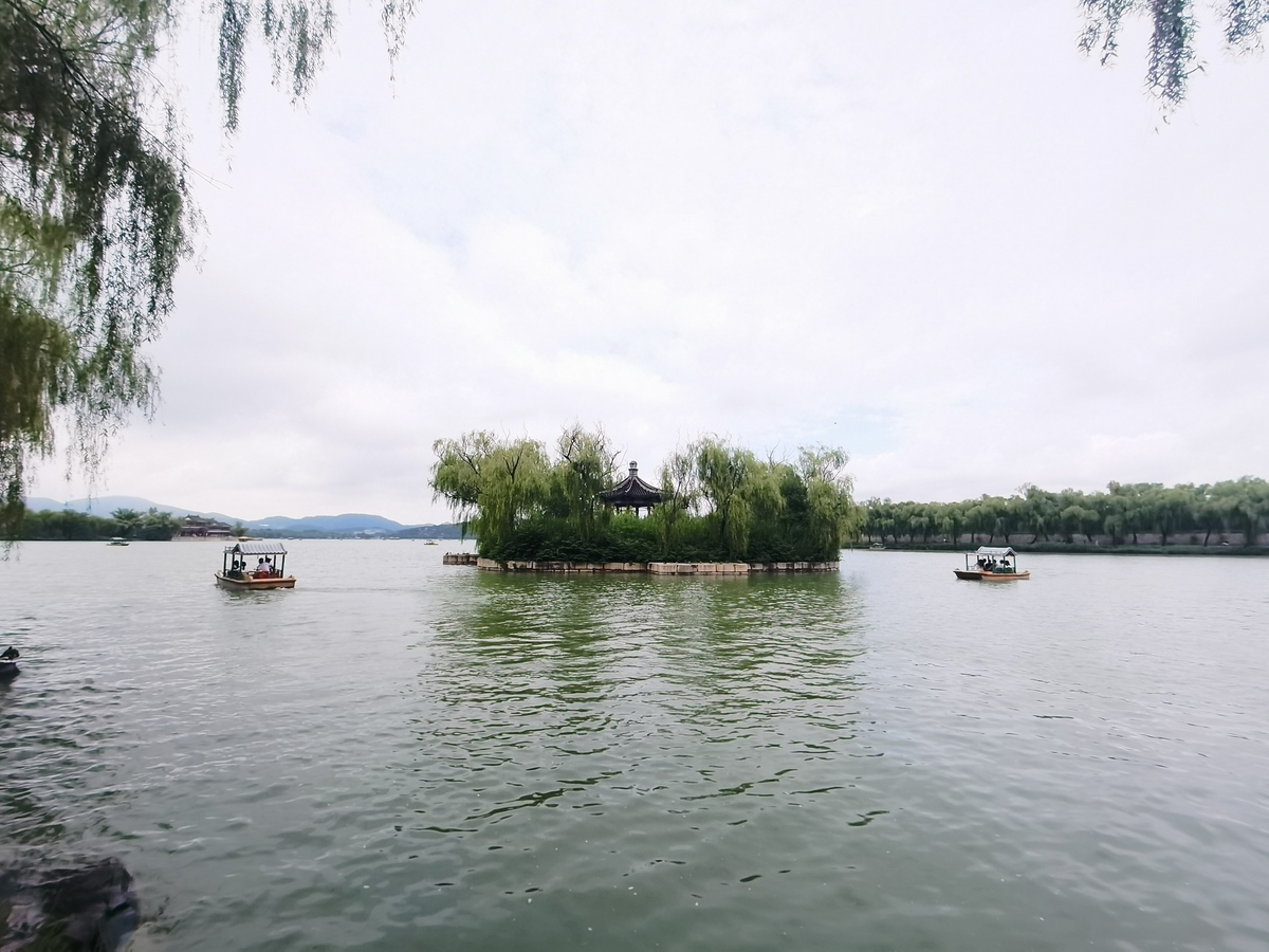 杭州西湖：中国最美的湖泊之一