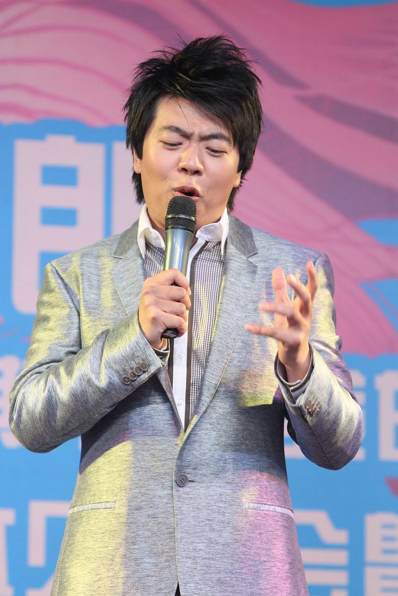 椎名真昼抱歉我不知道椎名真昼是谁。请提供更多信息。一本轻小说的女主