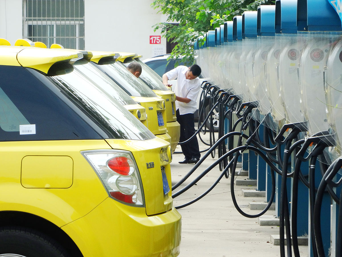 出租车换电项目简介：解决能源危机，提升运营效率