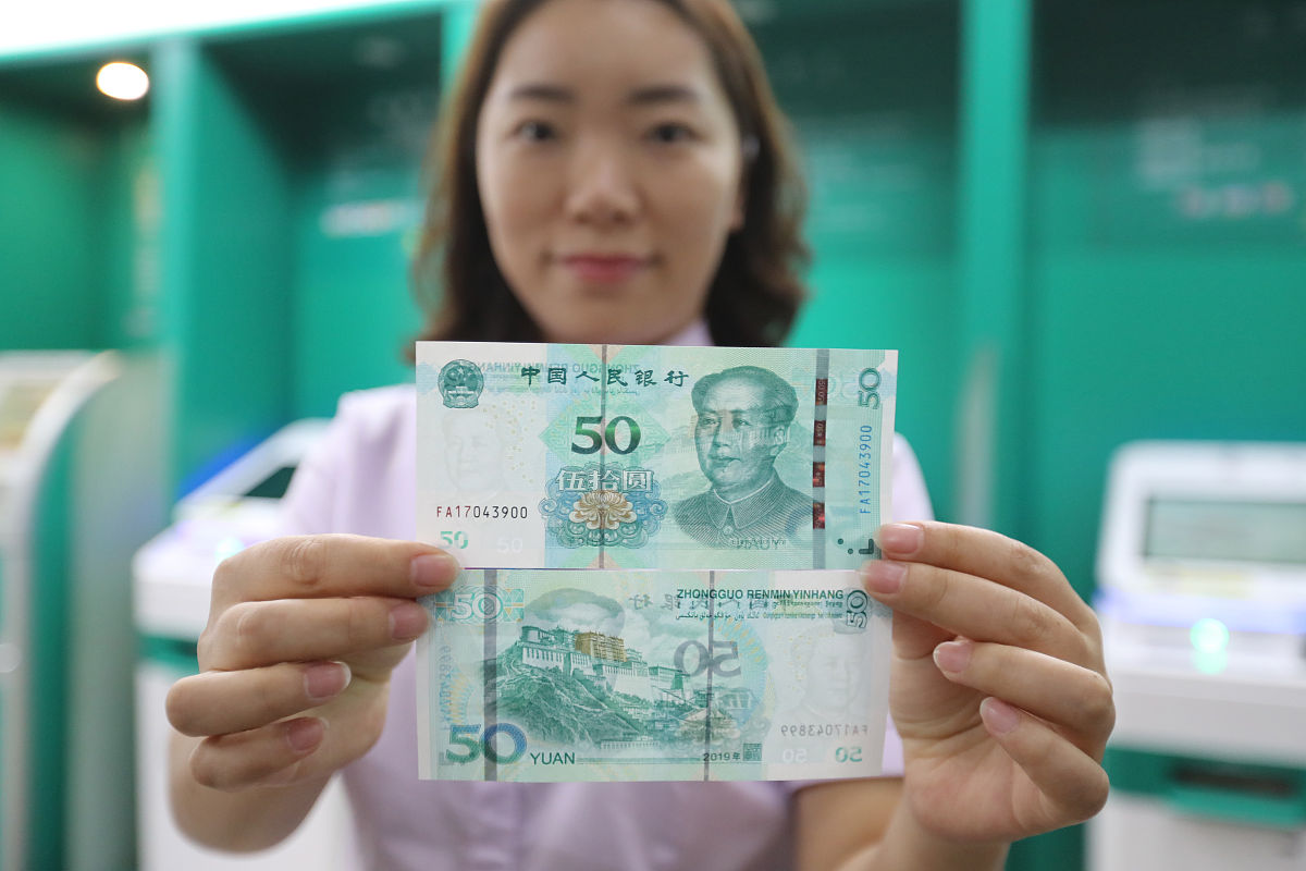 8002sf冠号是不是青绿美翠青绿吗 不少于300字。