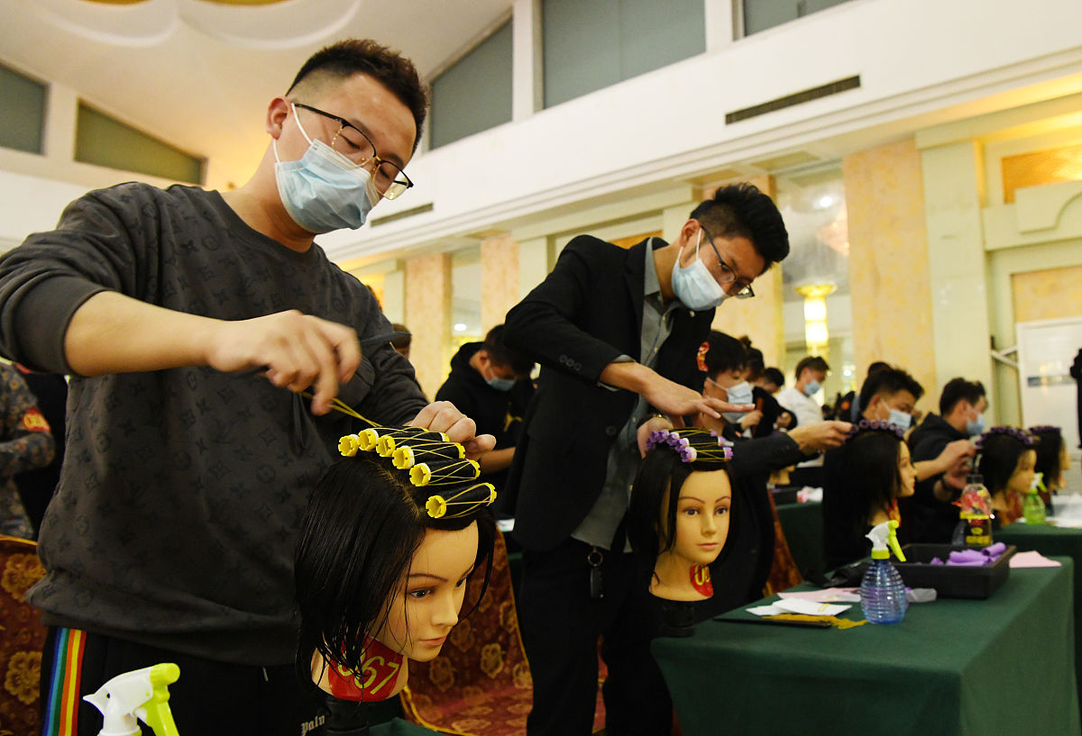 邯郸金皇后美容美发学校美甲班开设了哪些课程？