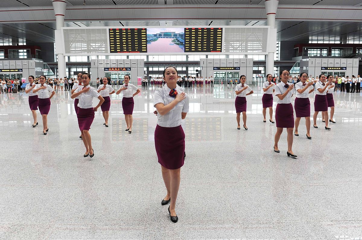 贵阳铁路学校高铁乘务专业招生简章 | 2021年招生计划及内容