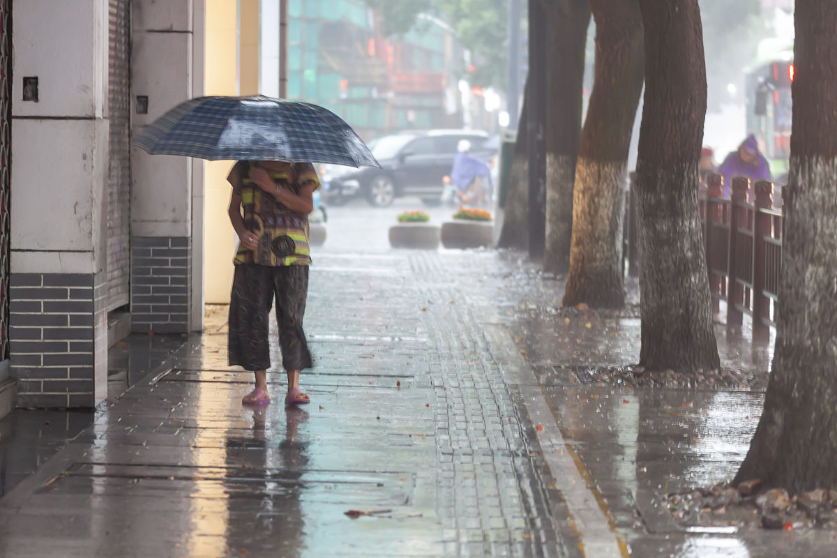 攀枝花机场降雨特征