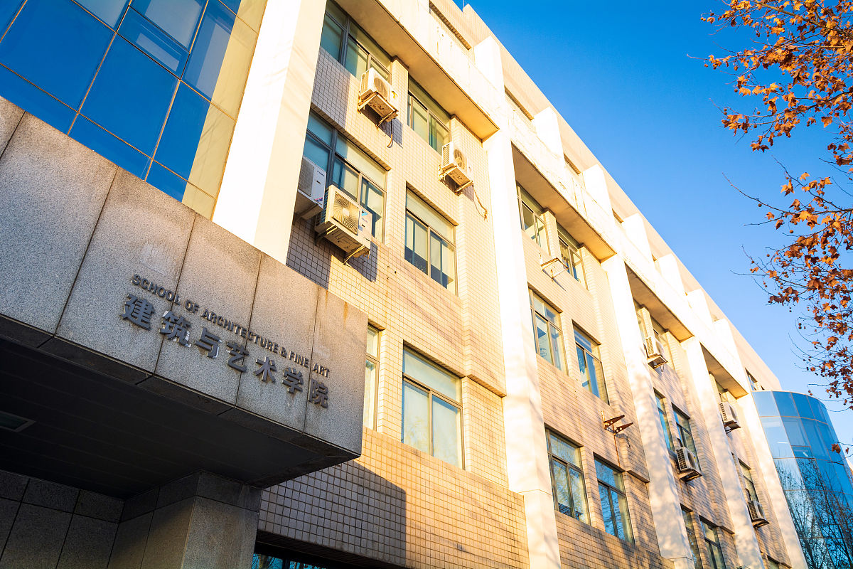 贵阳医学院神奇民族医药学院口腔医学专业就业方向：未来前景广阔