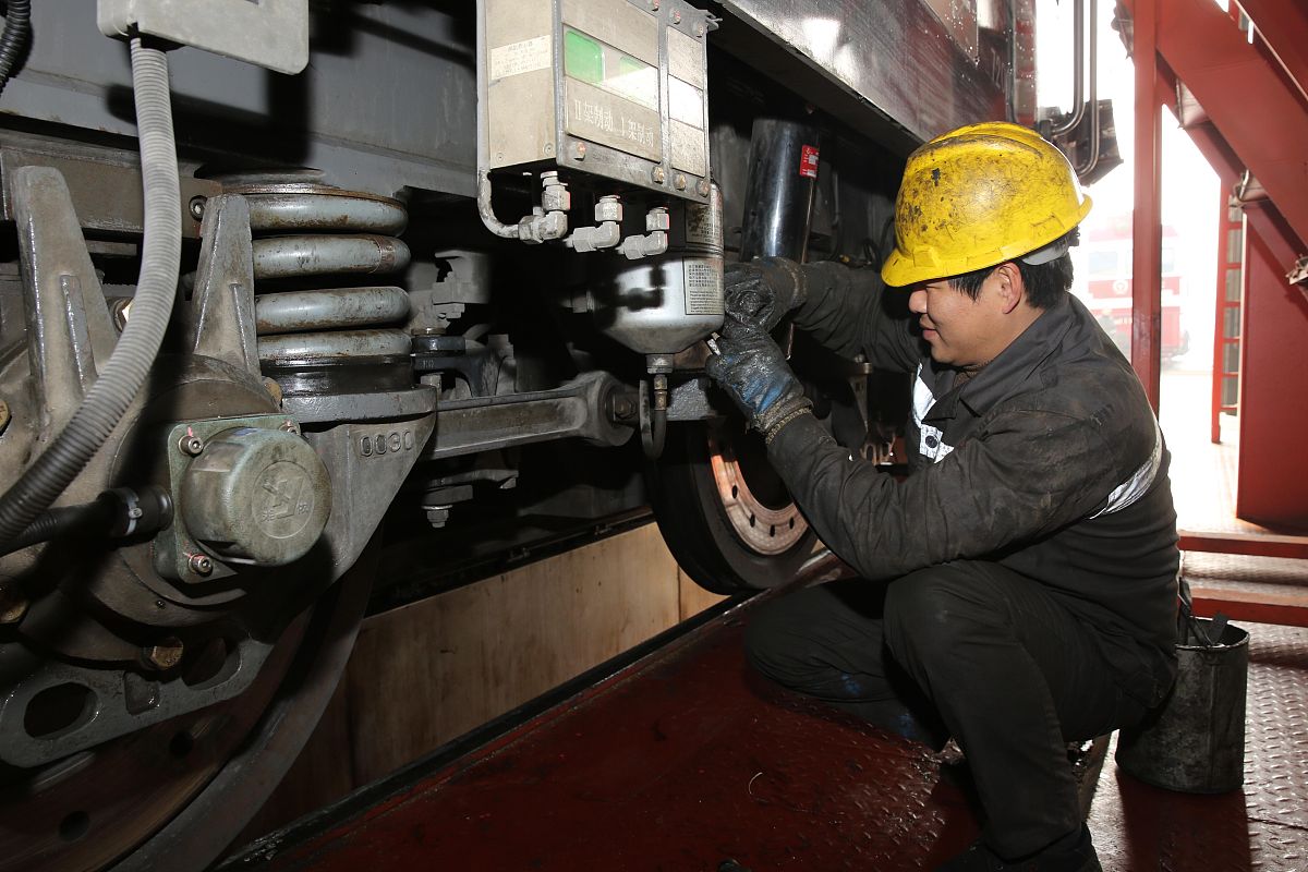 重庆电力机车运用与检修专业中专中职学校推荐