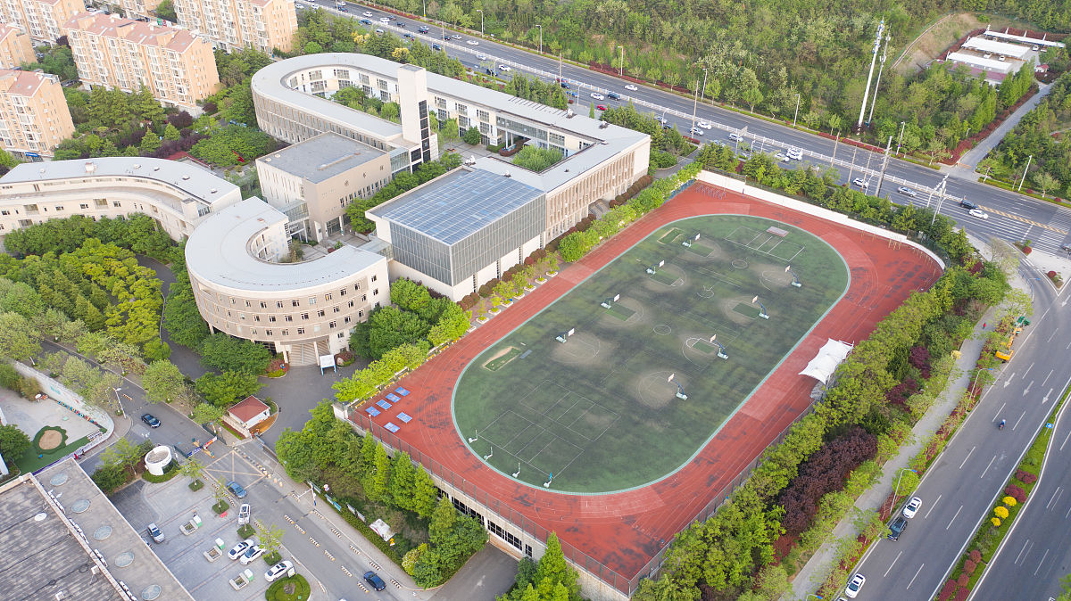 四川省成都市中和职业中学的校园环境好不好