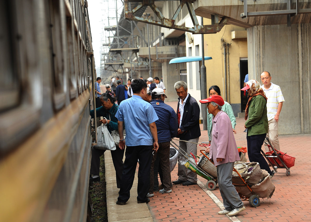 请问辽宁省沈阳市到黑龙江省牡丹江市开车要多少时间
