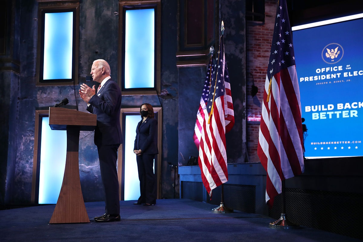 20条回复：涉嫌推翻2020年大选佐治亚州计票结果特朗普将于9月6日受审