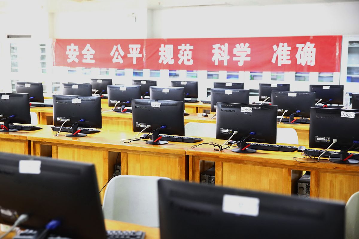 武汉软件工程职业学院计算机网络技术专业怎么样？ - 课程、师资、就业前景全解析