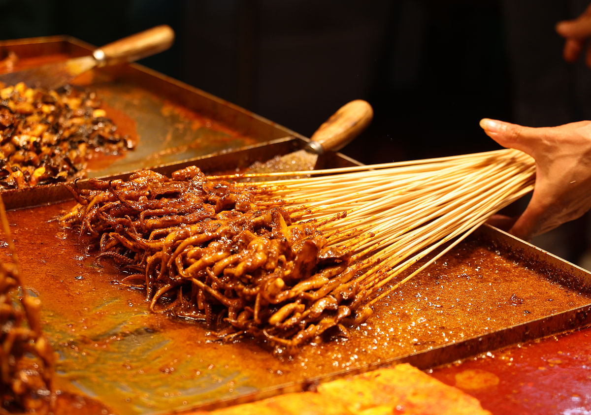 拌辣串发朋友圈宣传