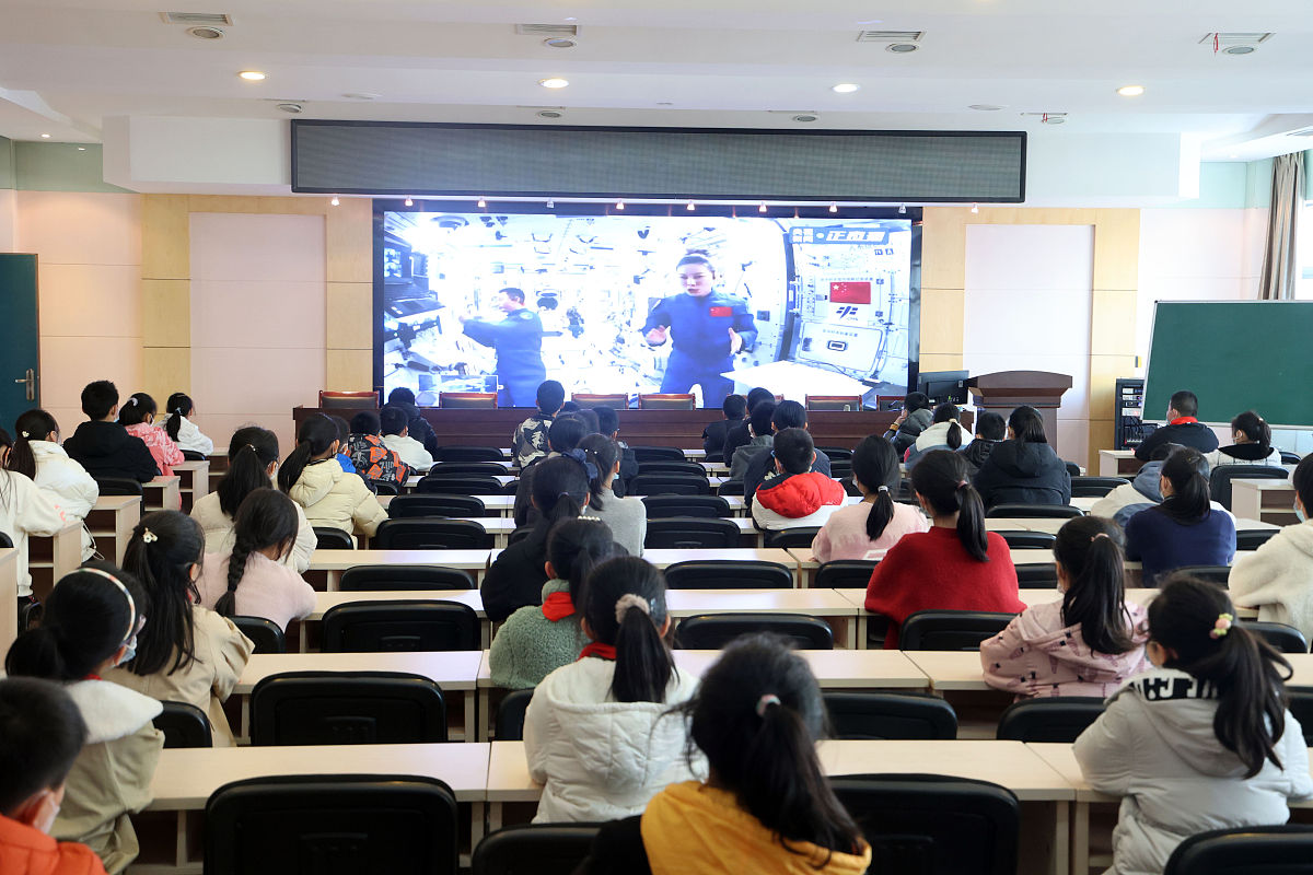 四川眉山学校管理现状及未来展望 - 优劣势分析