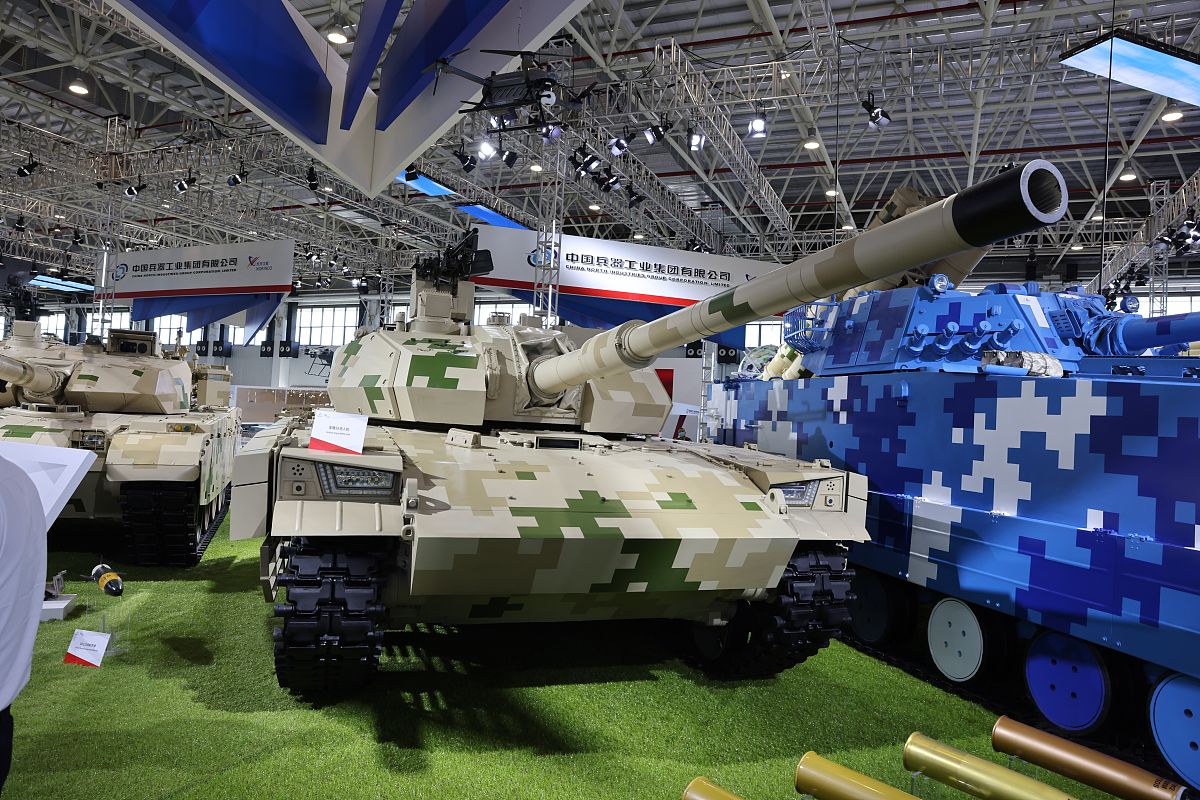 中国装备过的坦克型号大全：从59式到15式，盘点历代主战坦克