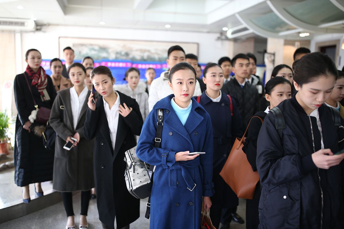 就读四川高铁学校的优势条件