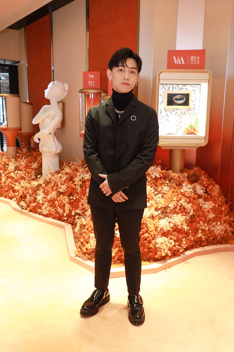 你问她她自己明白的什么意思回答加拓展。