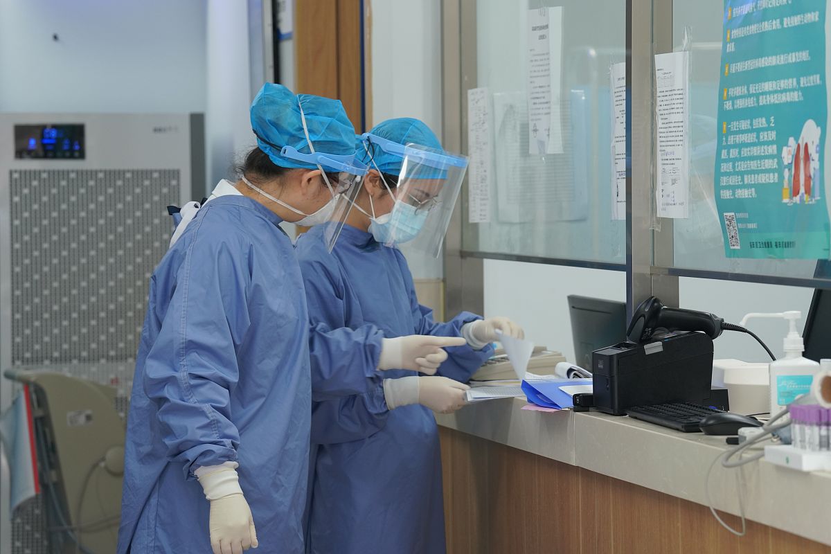 麻醉之翼，守护生命：XXXX医院麻醉科住院医师规范化培训团队风采