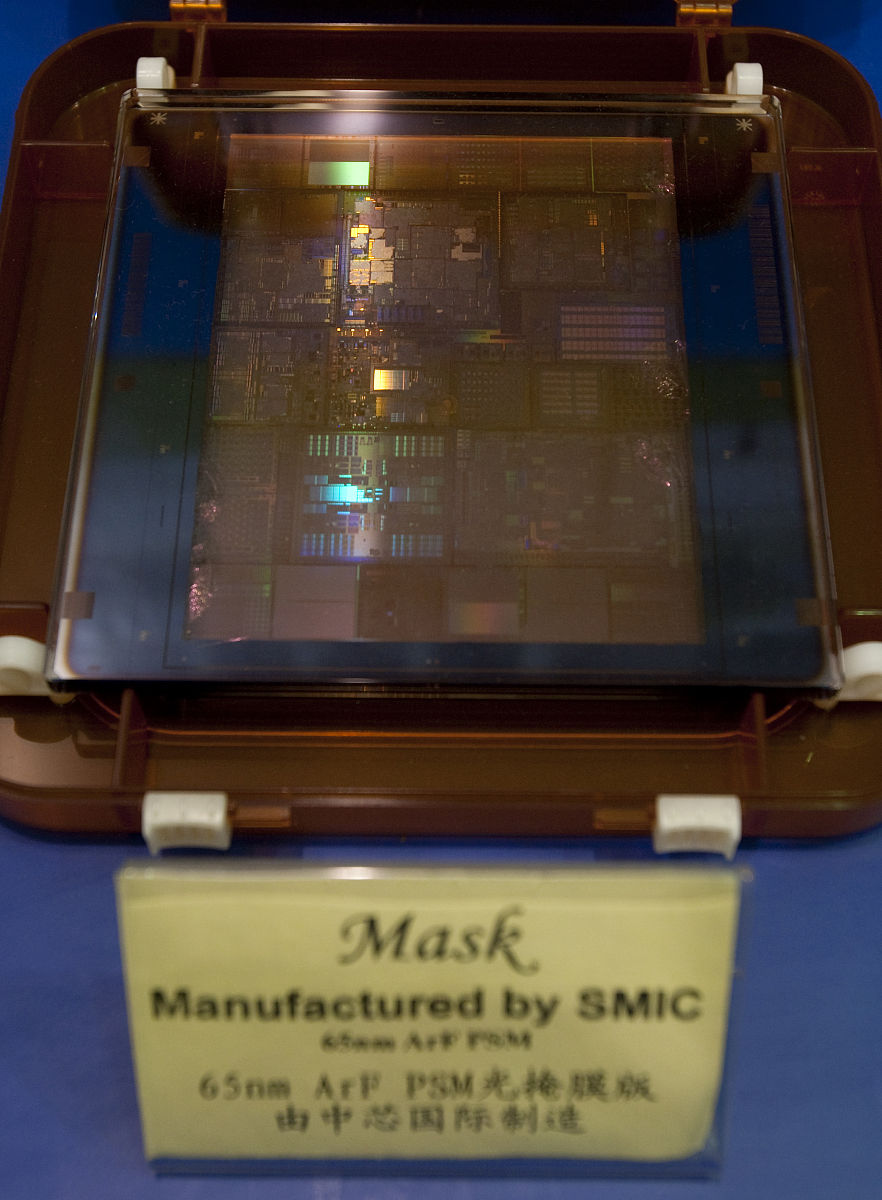 晶圆加工如何影响芯片性能？材料组成与结构解析