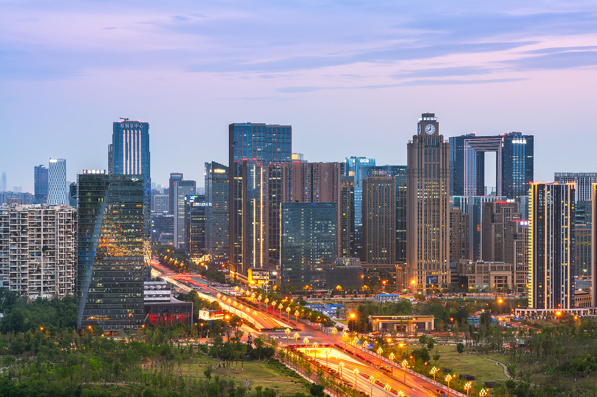 成都格外艺术学校地址：天府大道北段1999号 - 艺术教育的领跑者