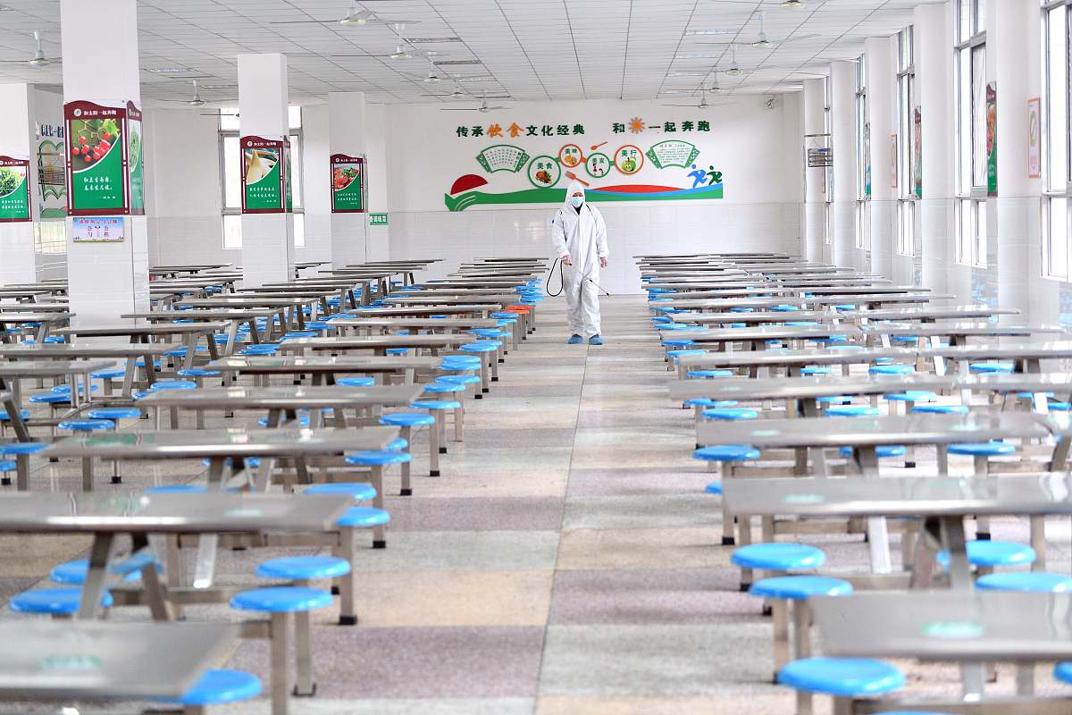 乐山工业电子学校宿舍食堂环境实况：图片+测评
