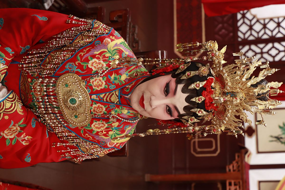 2020年11月30日,香港,明星录制 《 欢乐满东华粤剧折子戏  》.汪明荃