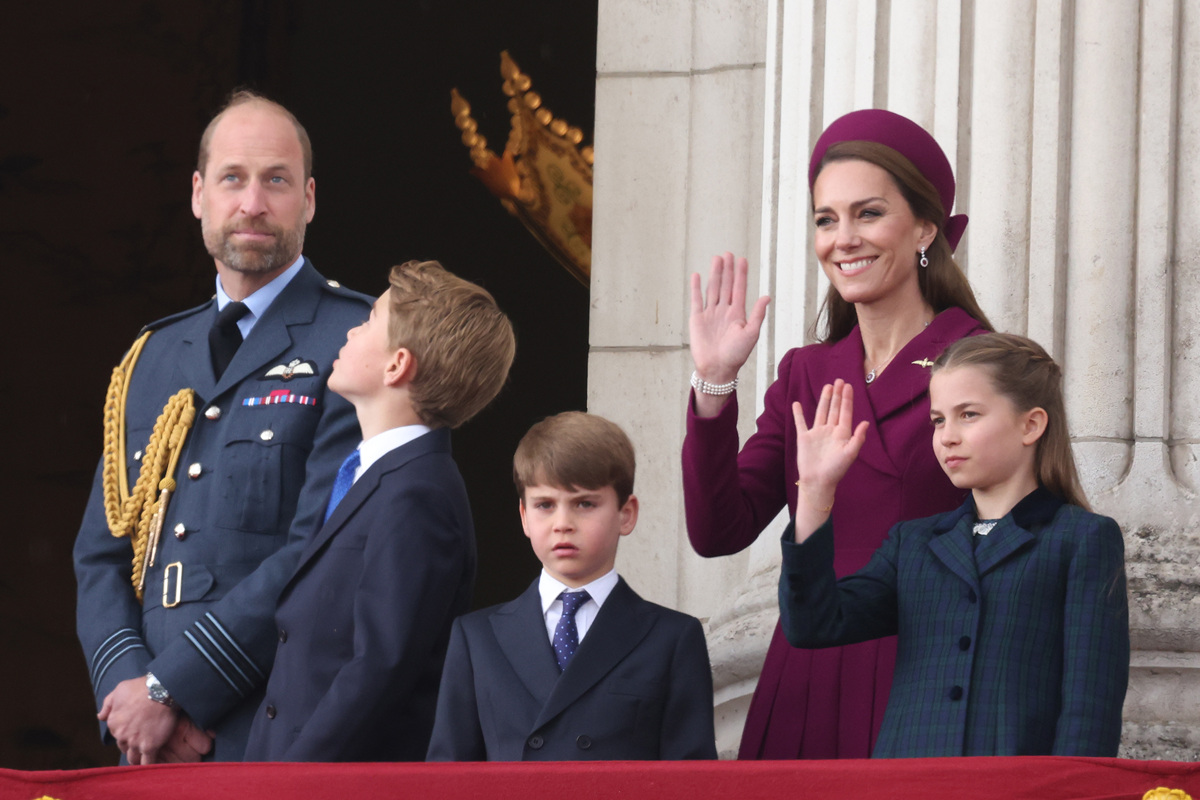 夏洛特是哪国人