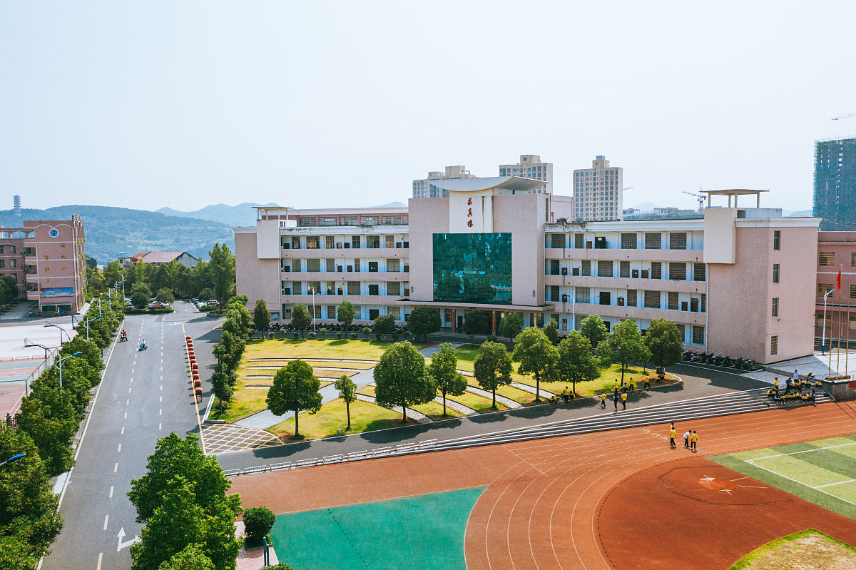 四川省南部县第三中学学校概况_办学特色