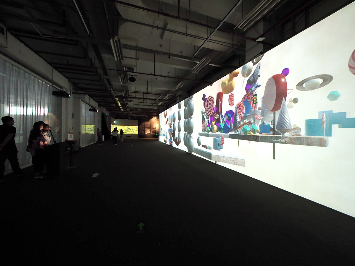 请写一篇论文探讨艺术未来的发展方向不少于850字