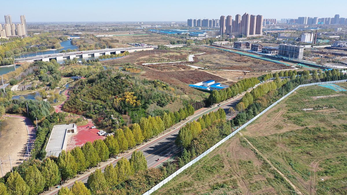 写一段关于《许昌市人力资源和社会保障局》的介绍100字左右。