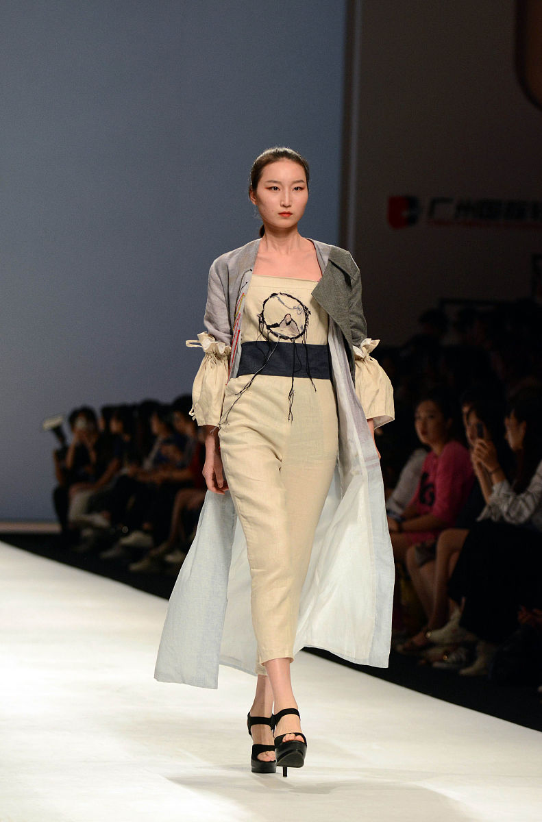 绵阳服装艺术学校2019年服装设计大专招生 - 培养你的设计梦想