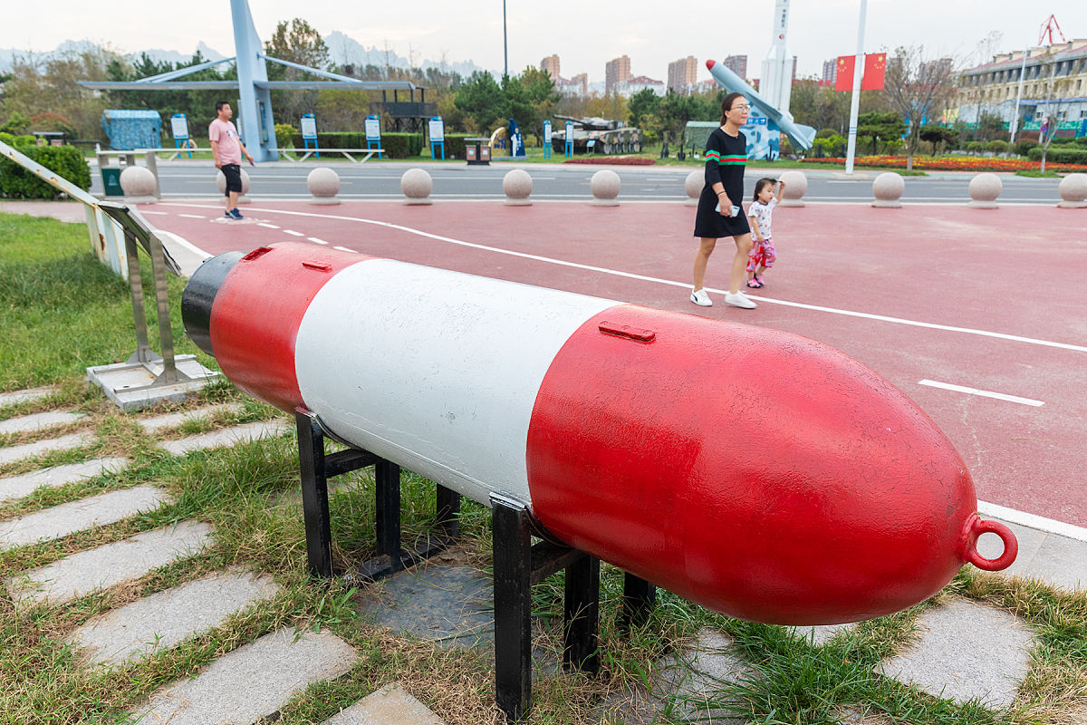 猎雷潜水员搜索水雷的环形搜索方法