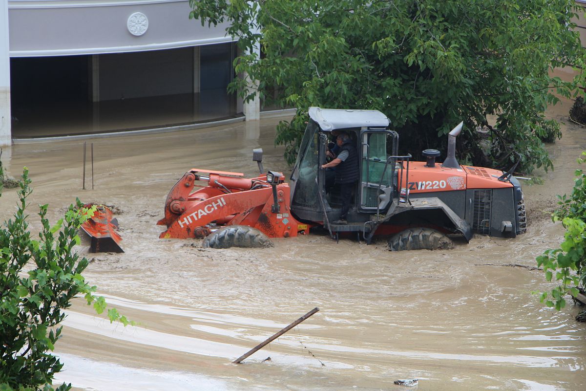 Structures期刊：结构工程研究领域的综合指南
