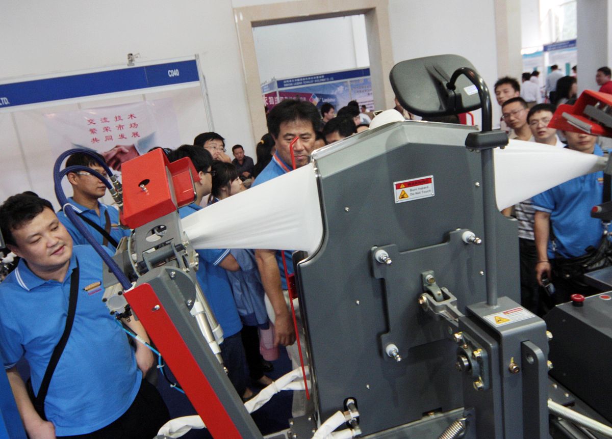 武汉机电数控职业技术学校飞机维修专业：招生条件、课程设置及就业前景