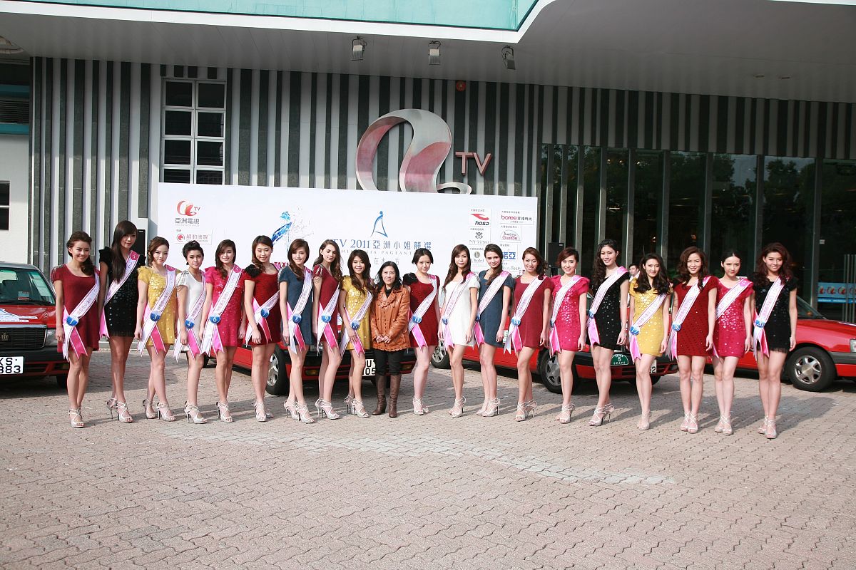 2012年1月9日,香港,2011亚洲小姐众佳丽出席公布投票启动记者会.+++_+