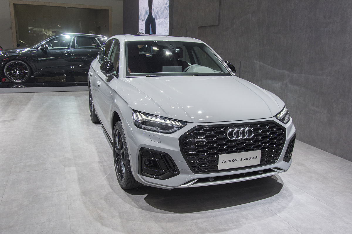 成都实用工程技术学校汽车商务(奥迪)专业招生 - 培养汽车行业专业人才