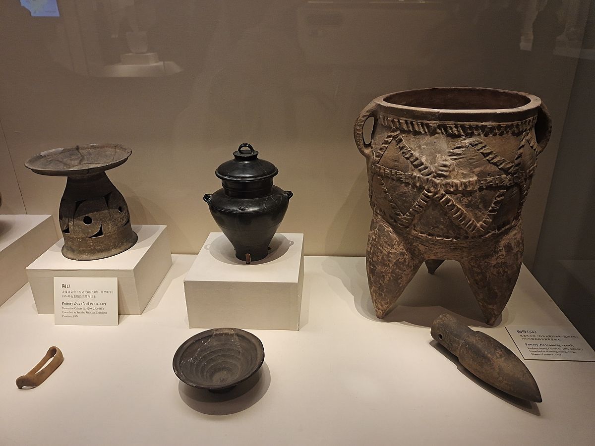 中华文明起源时间 - 揭秘7000年前的仰韶文化与龙山文化